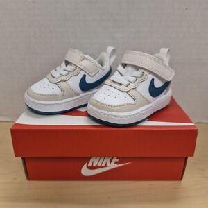 Nike Kids' White and Teal Sneakers